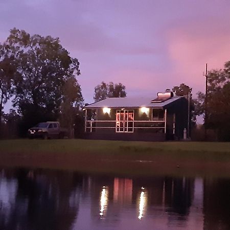 Aaok Lakes Resort And Caravan Park Berry Springs Exterior photo